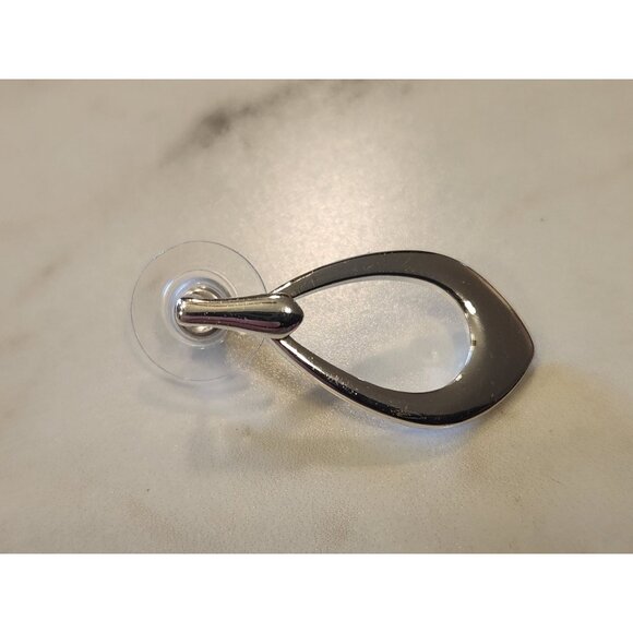 Dana Buchman Silver-Tone Teardrop Earrings Lightweight Elegant Style - Picture 4 of 5